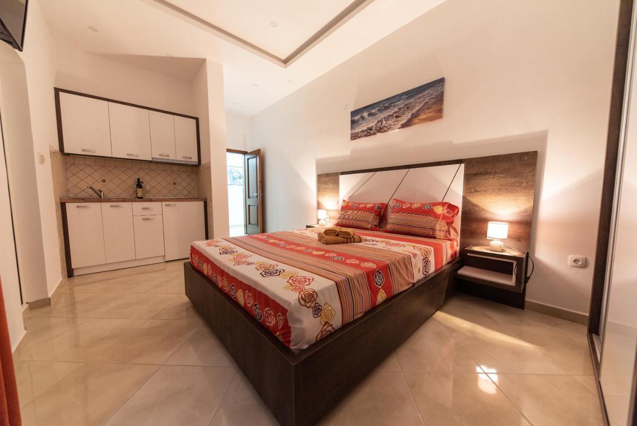 Apartments Villa Egzon Ulcinj Exterior foto