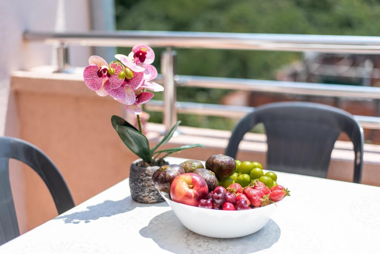 Apartments Villa Egzon Ulcinj Exterior foto