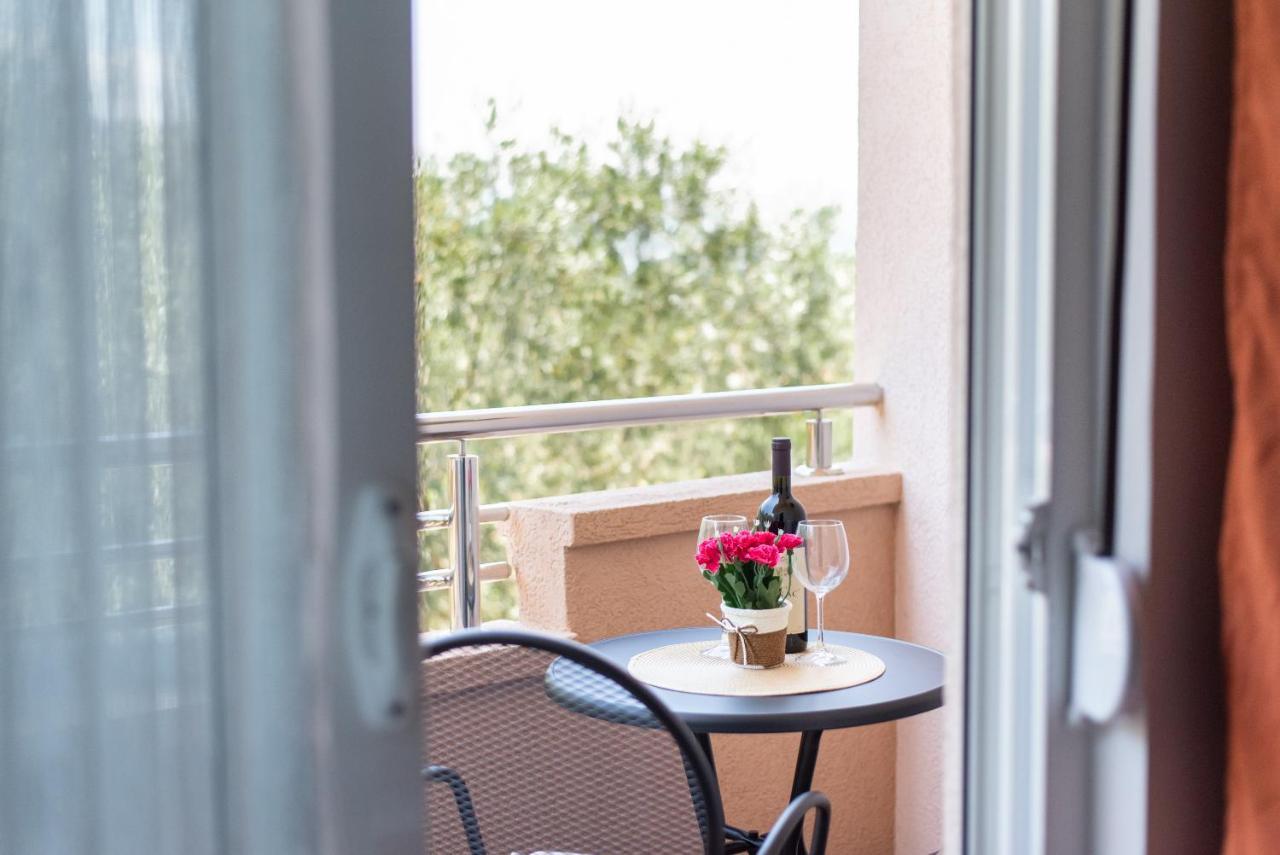 Apartments Villa Egzon Ulcinj Exterior foto