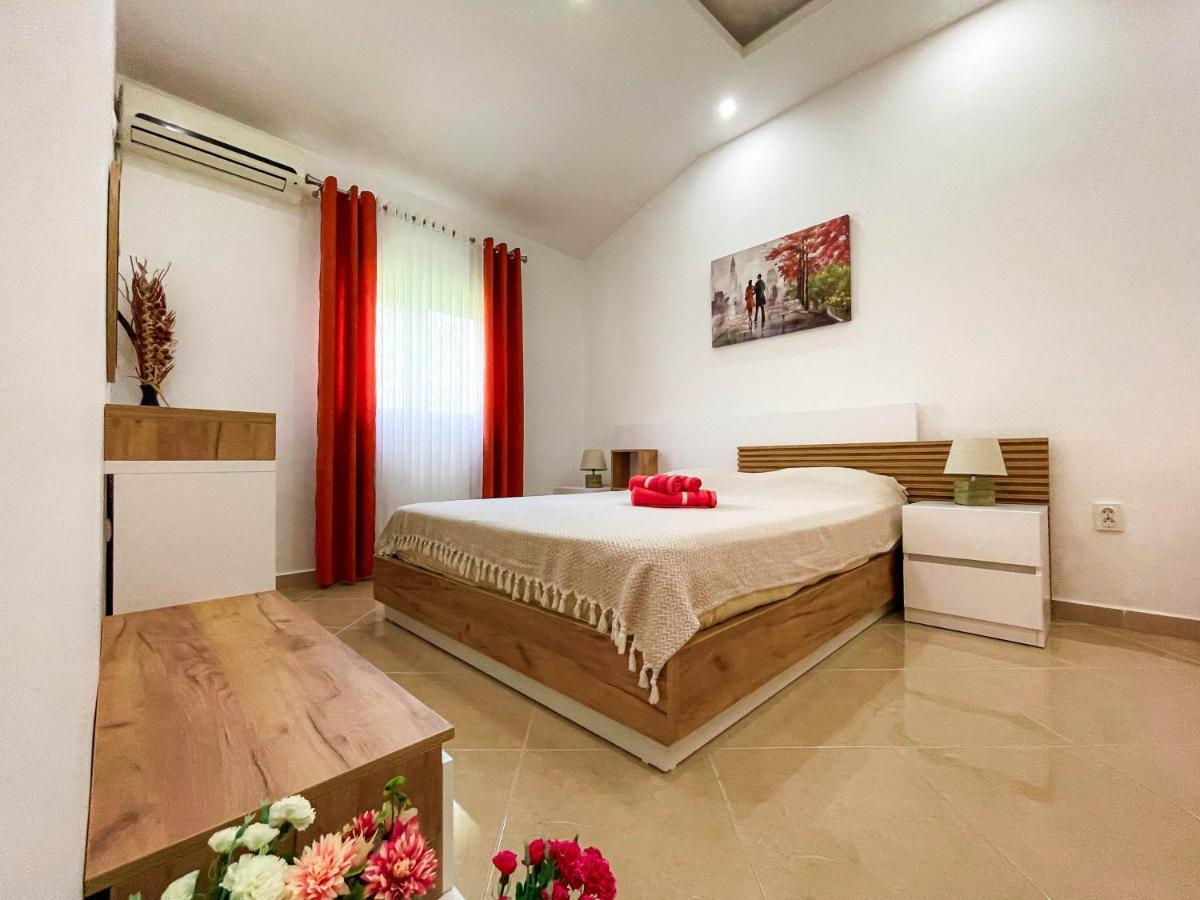 Apartments Villa Egzon Ulcinj Exterior foto